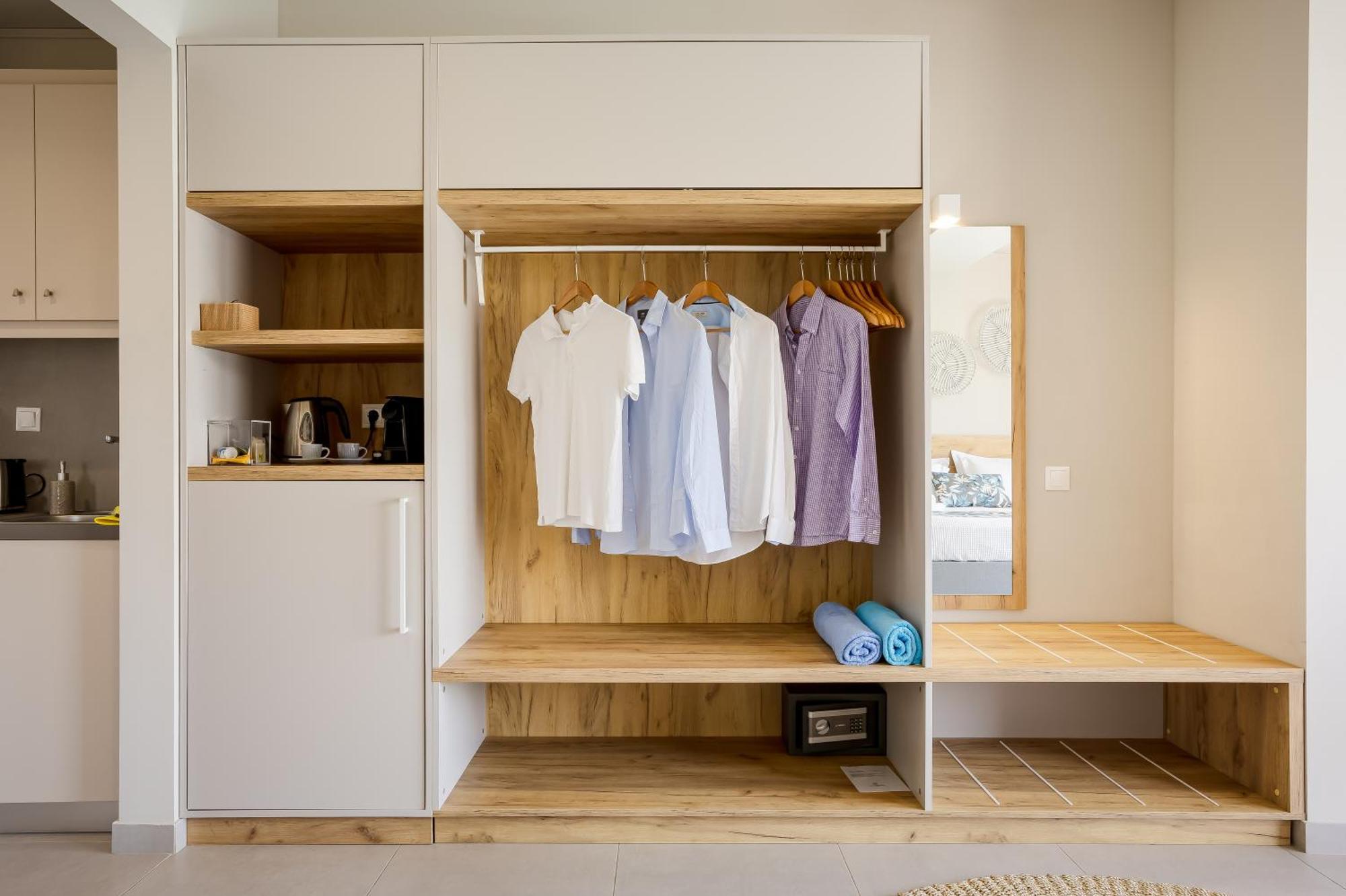 Sarpidon Suites Agia Marina Extérieur photo