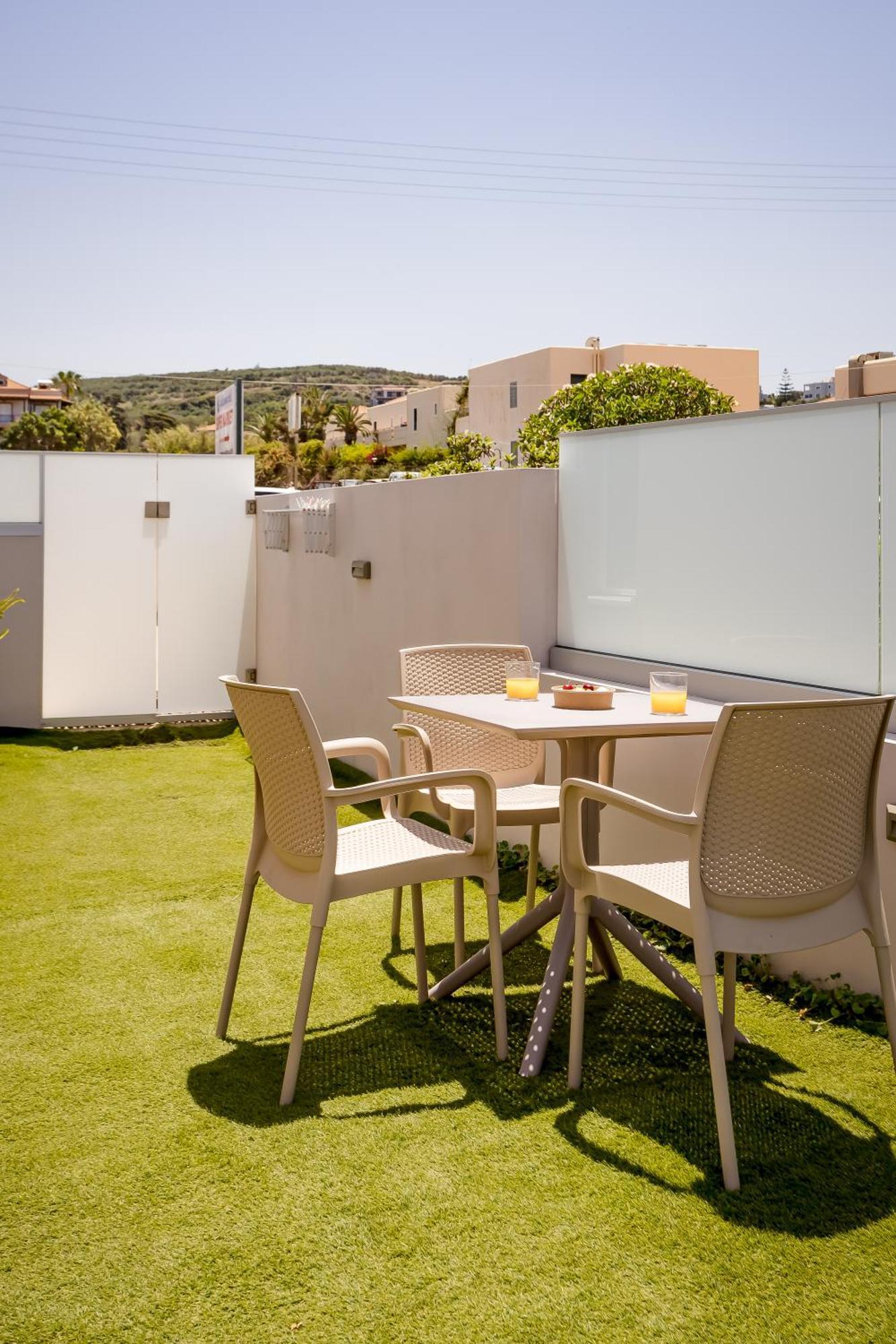 Sarpidon Suites Agia Marina Extérieur photo