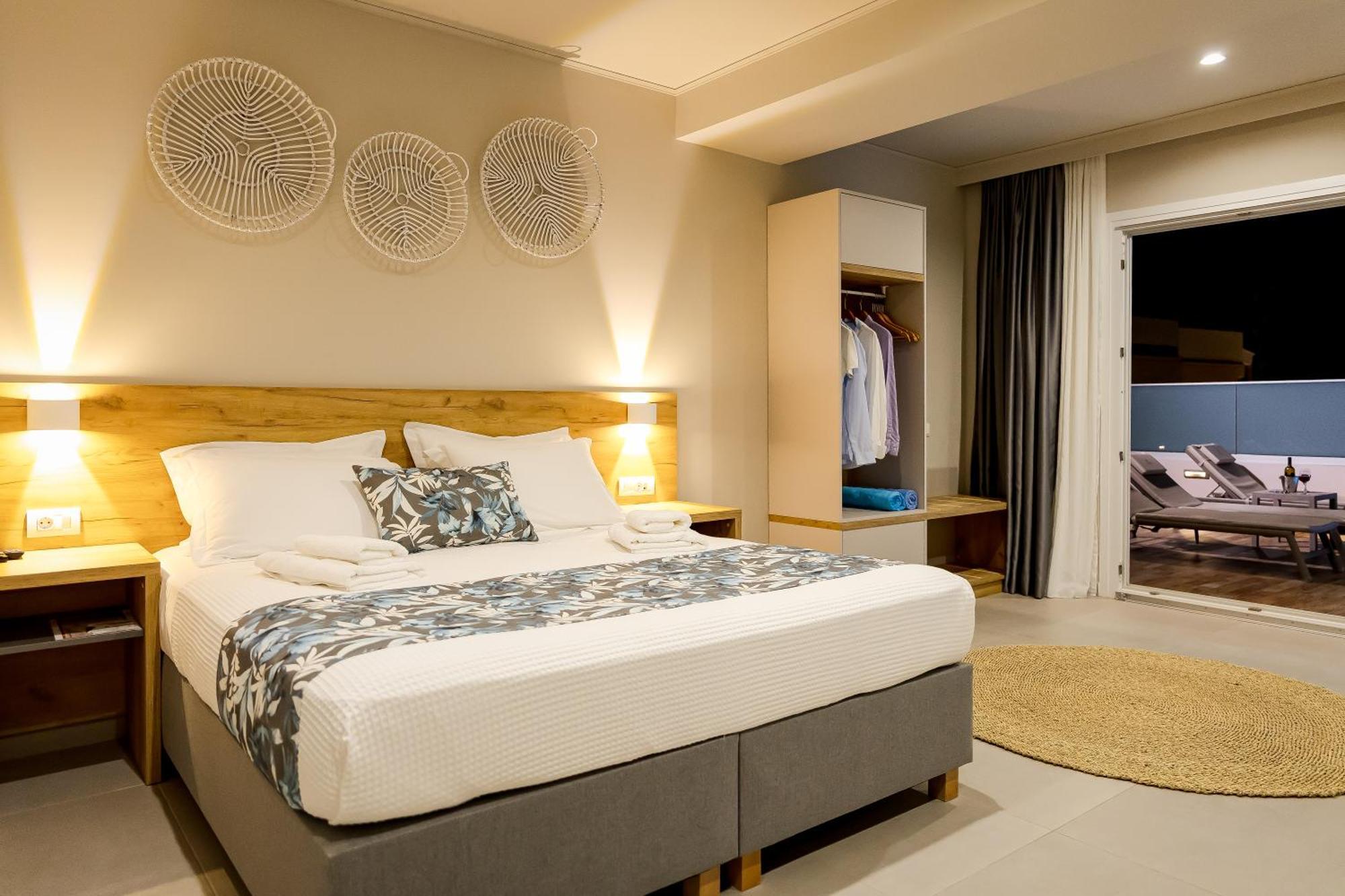 Sarpidon Suites Agia Marina Extérieur photo